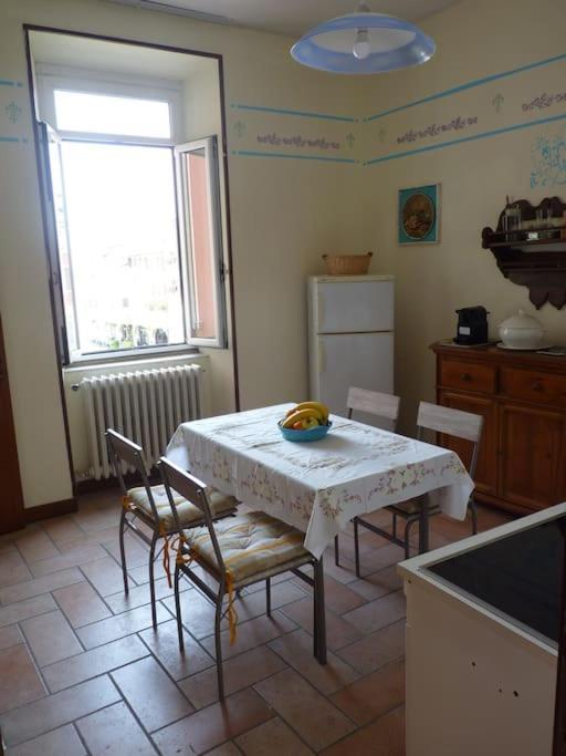 Appartamento Palazzo Del Provveditore Vista Lago Desenzano del Garda Exterior foto